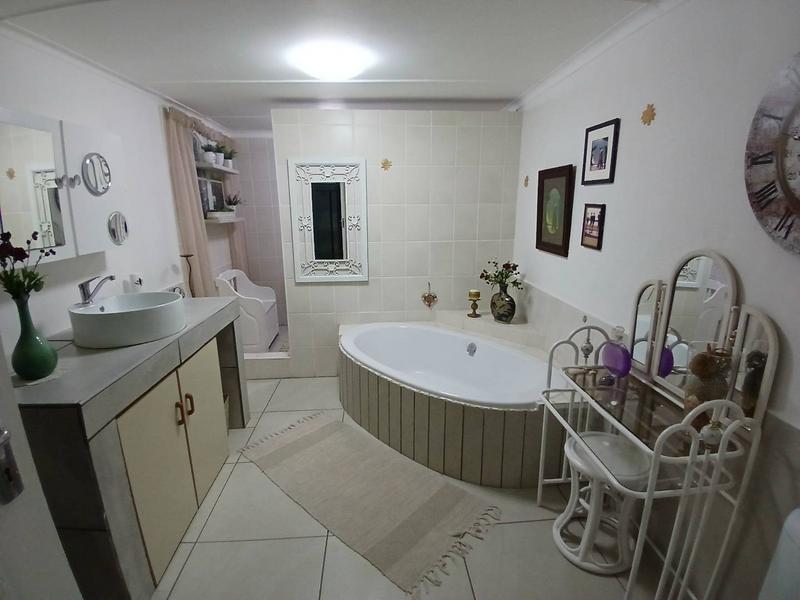 2 Bedroom Property for Sale in Stilbaai East Western Cape